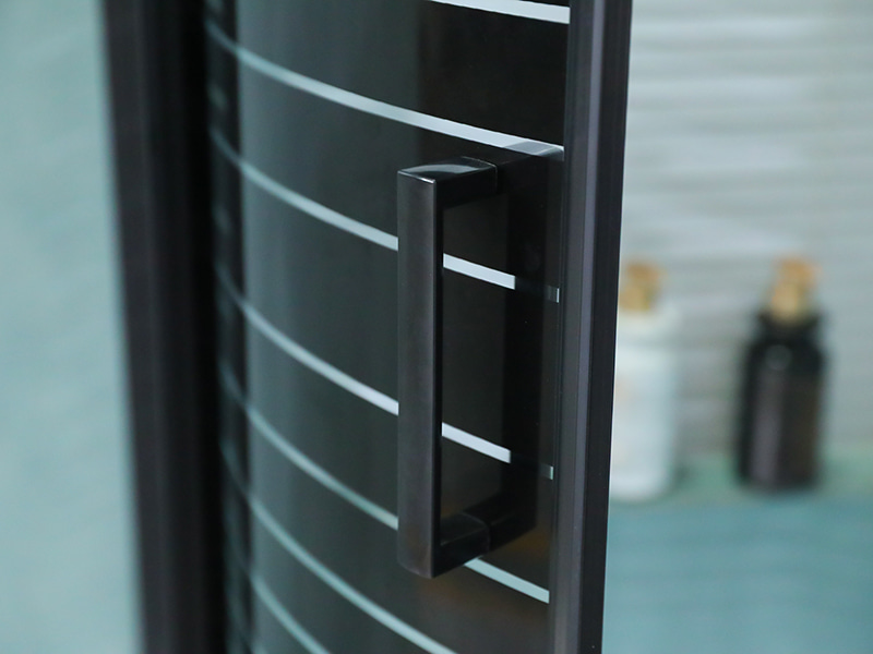 SE ตู้อาบน้ำกระจกนิรภัยบานเลื่อนโครงอลูมิเนียมสีดำ SE ตู้อาบน้ำกระจกนิรภัยบานเลื่อนโครงอลูมิเนียมสีดำ