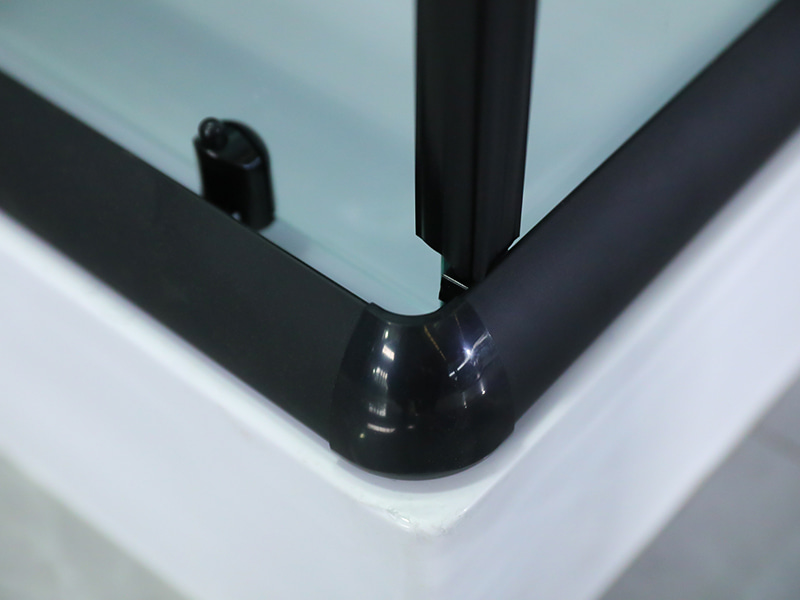 ตู้อาบน้ำบานเลื่อน RE, กระจกนิรภัยใสพร้อมการพิมพ์, โปรไฟล์อลูมิเนียมสีดำ, ที่จับสองรู, พร้อมถาด ตู้อาบน้ำบานเลื่อน RE, กระจกนิรภัยใสพร้อมการพิมพ์, โปรไฟล์อลูมิเนียมสีดำ, ที่จับสองรู, พร้อมถาด