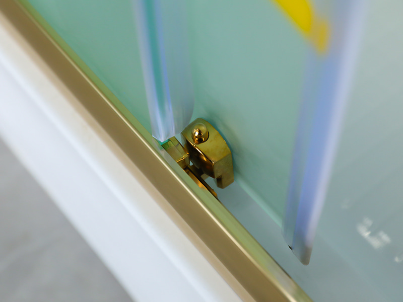 ตู้อาบน้ำบานเลื่อน RE, กระจกนิรภัยด้านพร้อมการพิมพ์, โปรไฟล์อลูมิเนียมสีทอง, ที่จับสองรู, พร้อมถาด ตู้อาบน้ำบานเลื่อน RE, กระจกนิรภัยด้านพร้อมการพิมพ์, โปรไฟล์อลูมิเนียมสีทอง, ที่จับสองรู, พร้อมถาด