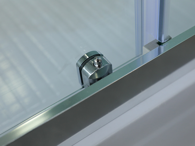 ตู้อาบน้ำบานเลื่อน RE, กระจกนิรภัยใส, โปรไฟล์อลูมิเนียมโครเมียม, ที่จับสองรู, พร้อมถาด ตู้อาบน้ำบานเลื่อน RE, กระจกนิรภัยใส, โปรไฟล์อลูมิเนียมโครเมียม, ที่จับสองรู, พร้อมถาด