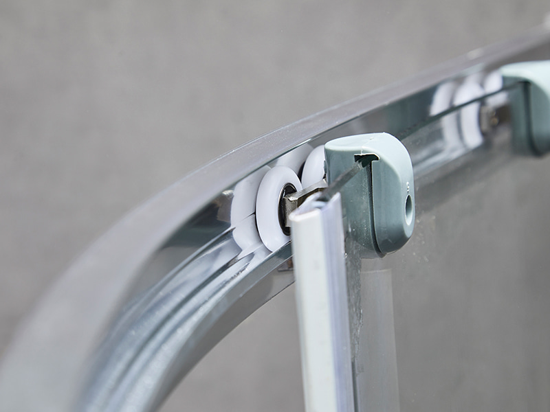 ตู้อาบน้ำบานเลื่อน SE, กระจกนิรภัยใส, โครงอะลูมิเนียมโครเมียม, มือจับสองรู, ไม่มีถาด ตู้อาบน้ำบานเลื่อน SE, กระจกนิรภัยใส, โครงอะลูมิเนียมโครเมียม, มือจับสองรู, ไม่มีถาด