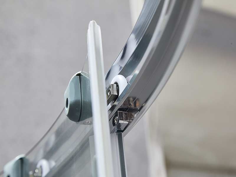 ตู้อาบน้ำบานเลื่อน SE, กระจกนิรภัยใส, โครงอะลูมิเนียมโครเมียม, มือจับสองรู, ไม่มีถาด ตู้อาบน้ำบานเลื่อน SE, กระจกนิรภัยใส, โครงอะลูมิเนียมโครเมียม, มือจับสองรู, ไม่มีถาด